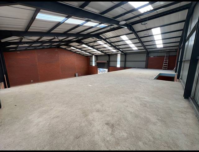 500M² WAREHOUSE TO LET IN SUNDERLAND RIDGE